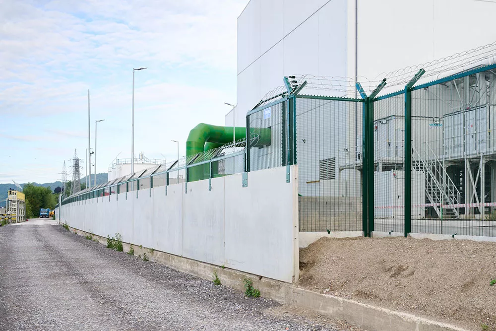 clotures_infranchissables_protection_securite_guisse.jpg