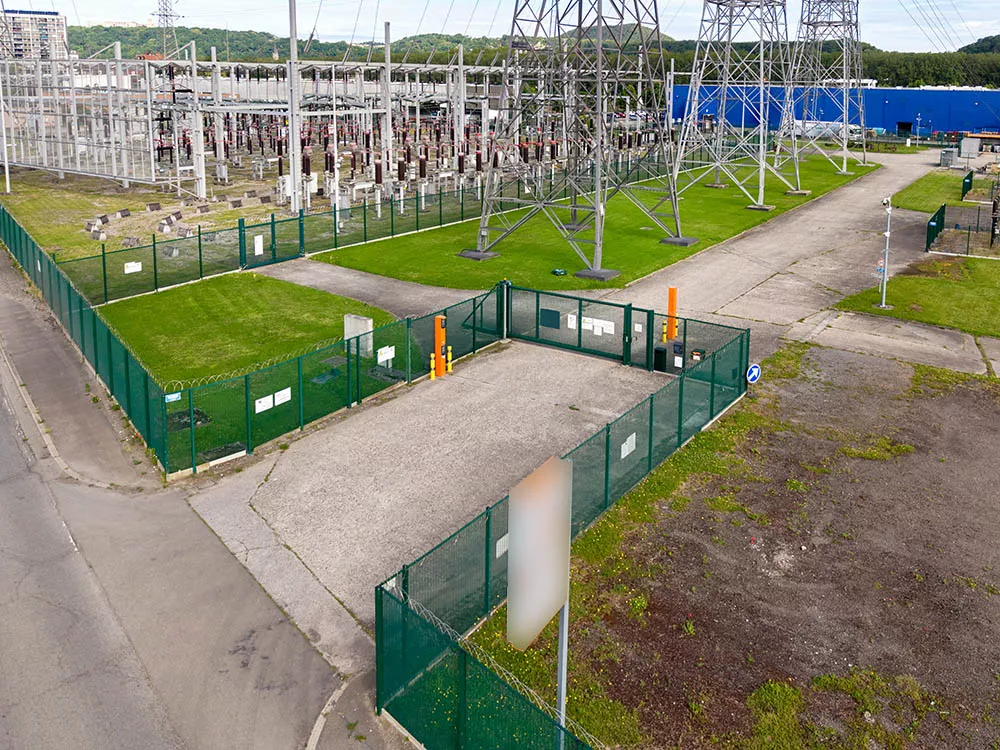 guisse_controle_acces_clotures_securite_industriel_entreprise.jpg