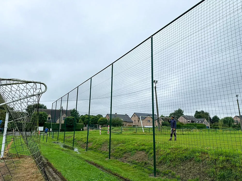 pare_ballon_football_guisse_securisation_belgique.jpg